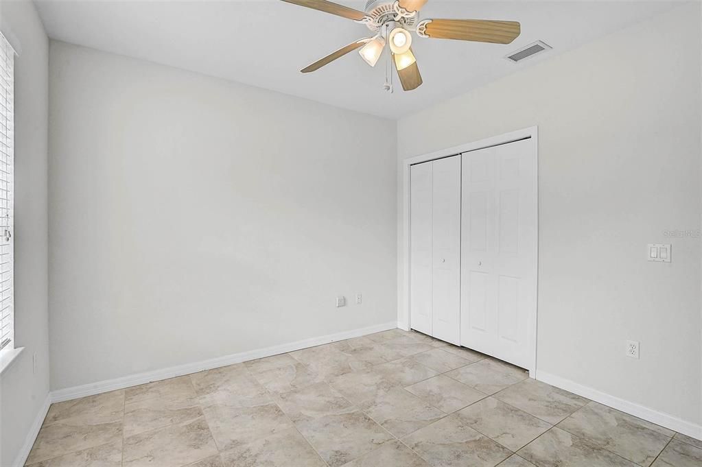 待售: $650,000 (3 贝兹, 2 浴室, 2107 平方英尺)