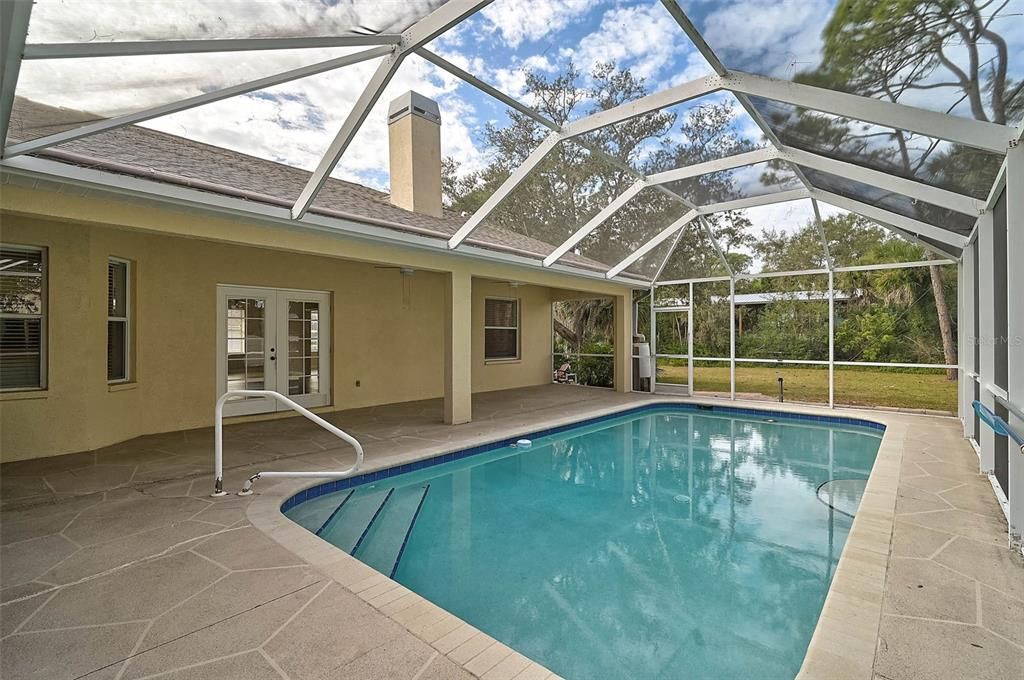 待售: $650,000 (3 贝兹, 2 浴室, 2107 平方英尺)