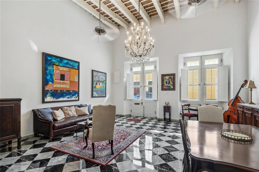 В аренду: $7,000 (2 спален, 2 ванн, 1900 Квадратных фут)