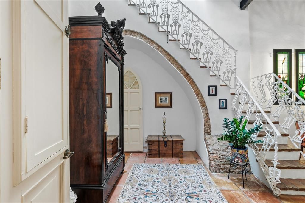 В аренду: $7,000 (2 спален, 2 ванн, 1900 Квадратных фут)