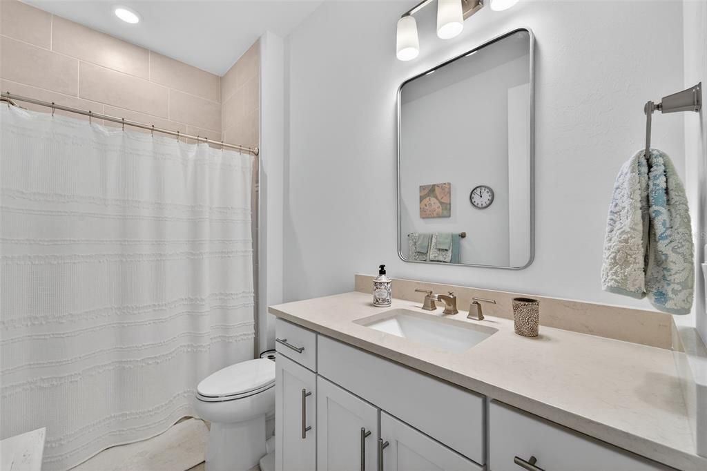 For Sale: $395,000 (2 beds, 2 baths, 1654 Square Feet)