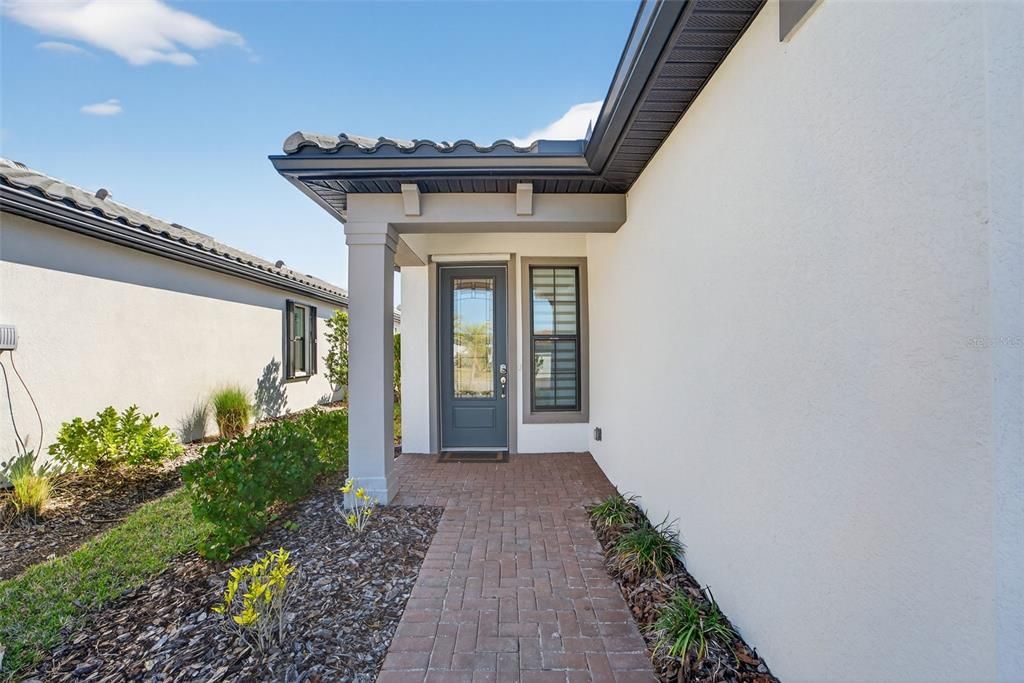 For Sale: $395,000 (2 beds, 2 baths, 1654 Square Feet)