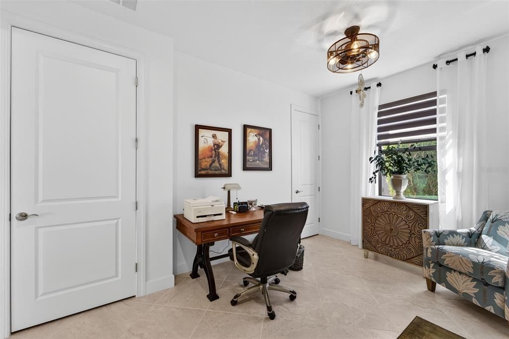 For Sale: $395,000 (2 beds, 2 baths, 1654 Square Feet)