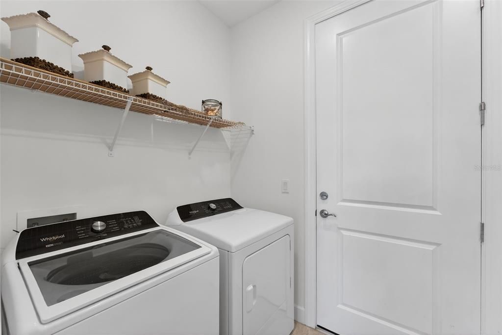 For Sale: $395,000 (2 beds, 2 baths, 1654 Square Feet)