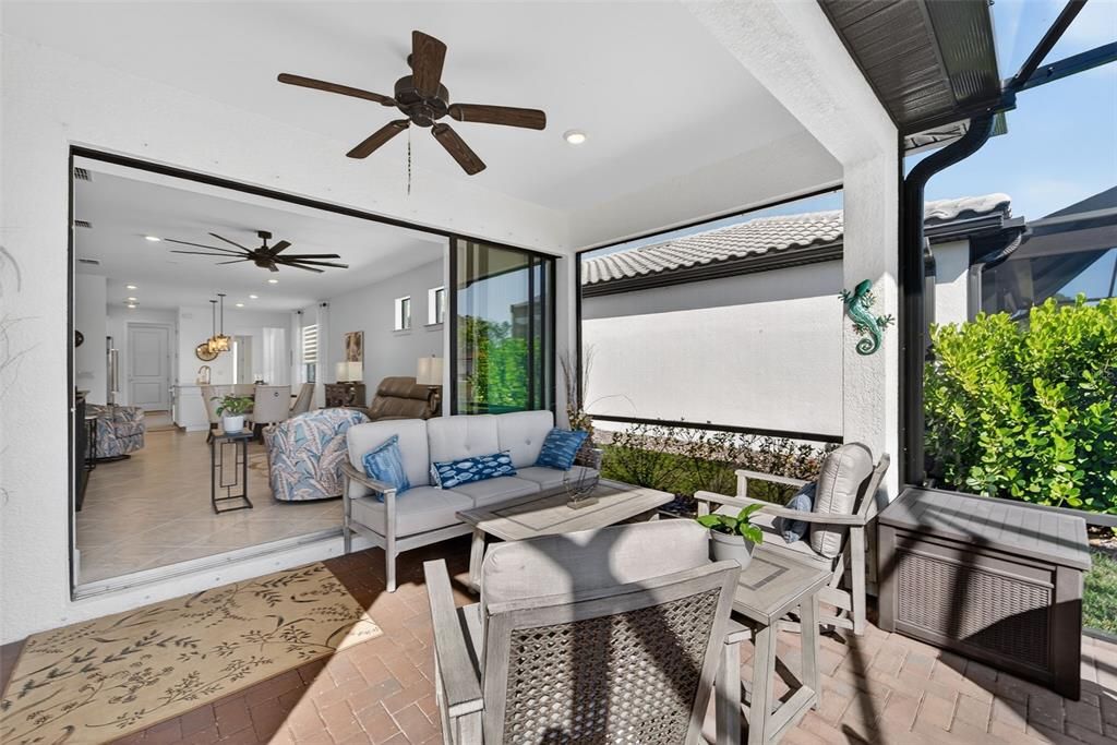 For Sale: $395,000 (2 beds, 2 baths, 1654 Square Feet)