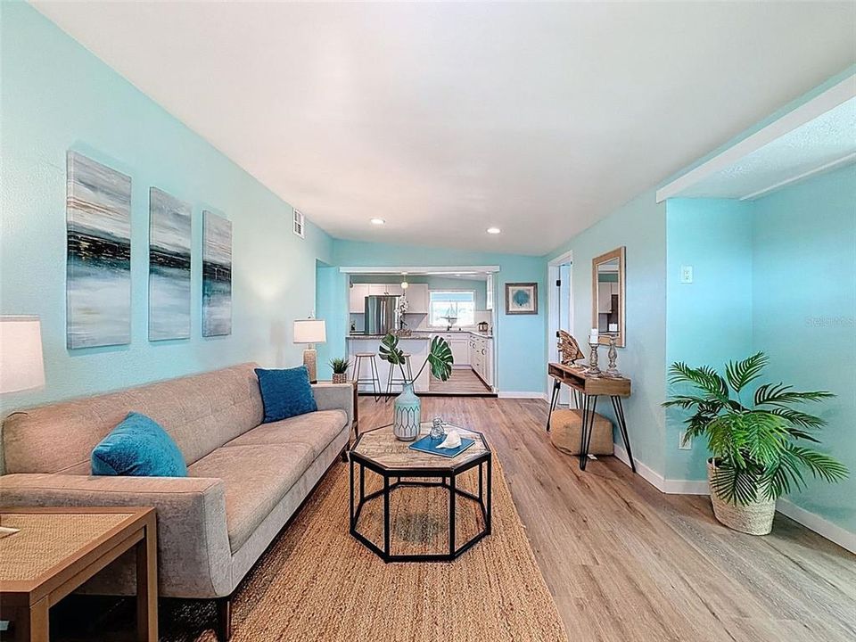 En Venta: $329,975 (3 camas, 2 baños, 1440 Pies cuadrados)