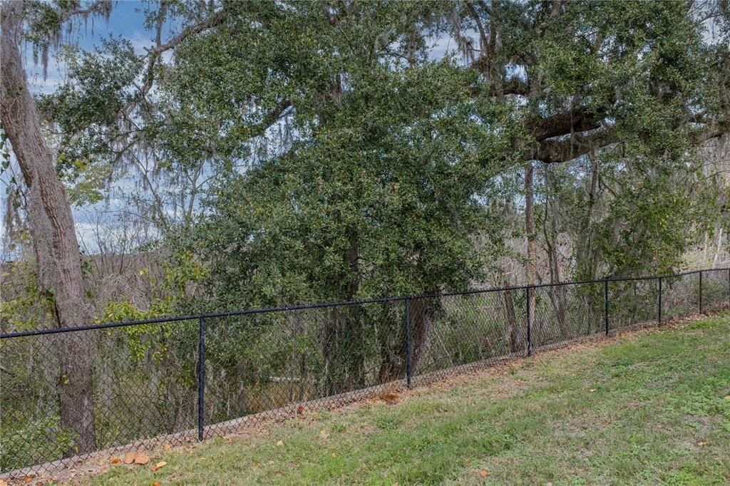 For Sale: $399,000 (2 beds, 2 baths, 1822 Square Feet)