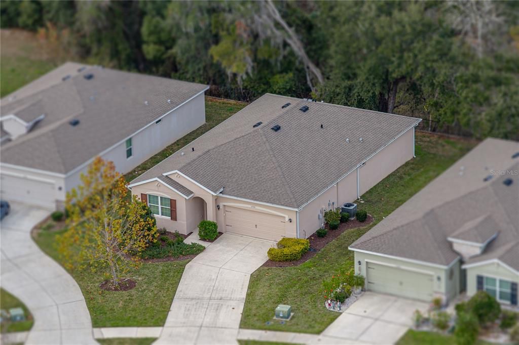 For Sale: $399,000 (2 beds, 2 baths, 1822 Square Feet)