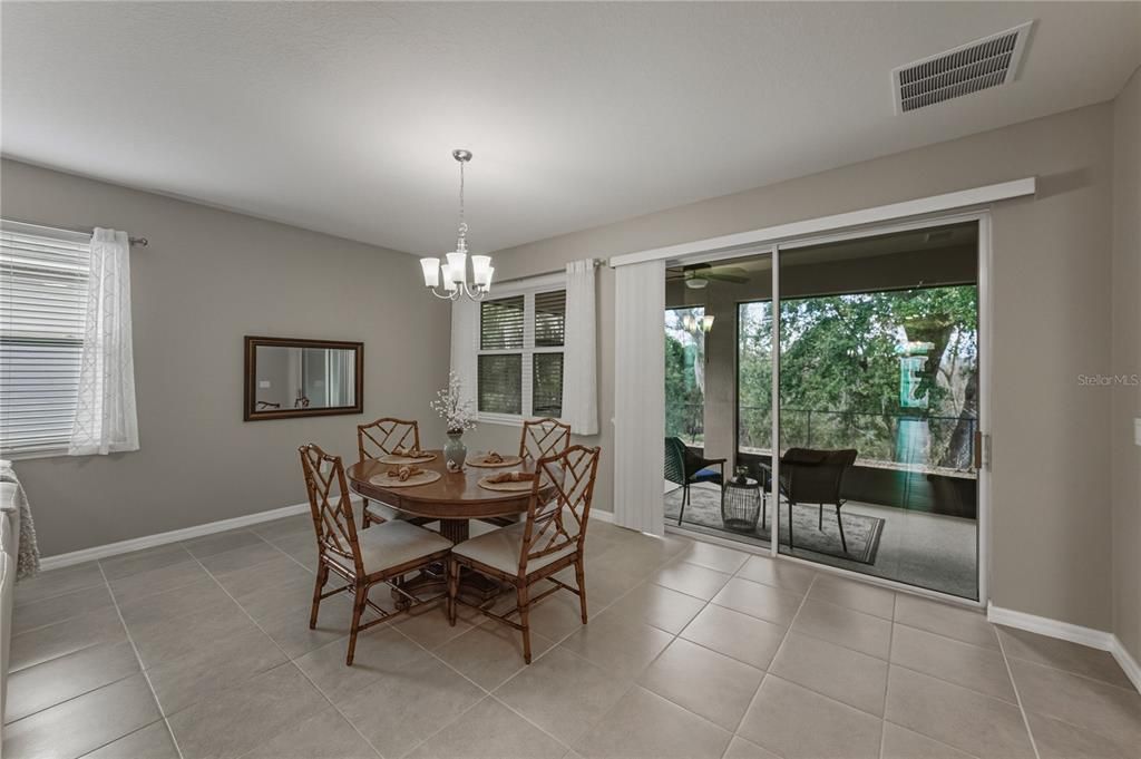 For Sale: $399,000 (2 beds, 2 baths, 1822 Square Feet)