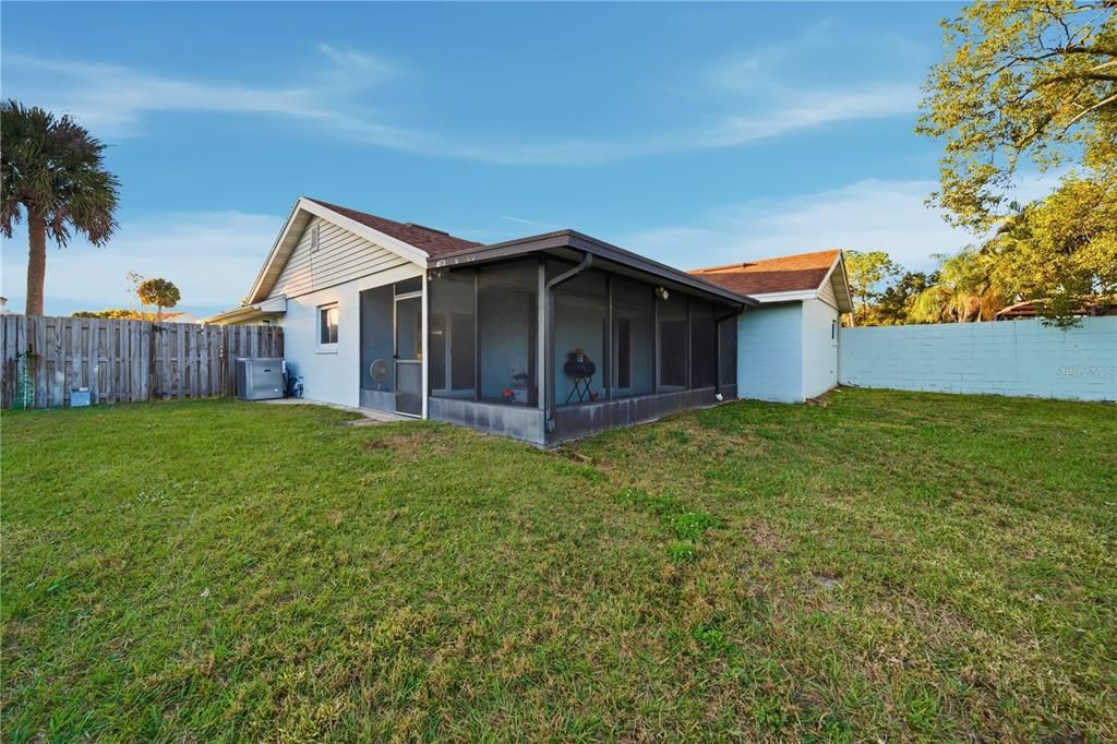 待售: $349,900 (4 贝兹, 2 浴室, 1474 平方英尺)