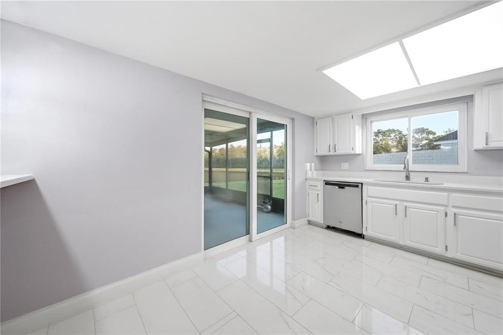 待售: $349,900 (4 贝兹, 2 浴室, 1474 平方英尺)