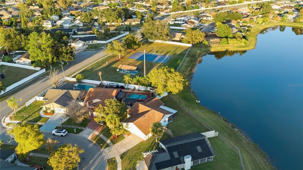 待售: $349,900 (4 贝兹, 2 浴室, 1474 平方英尺)