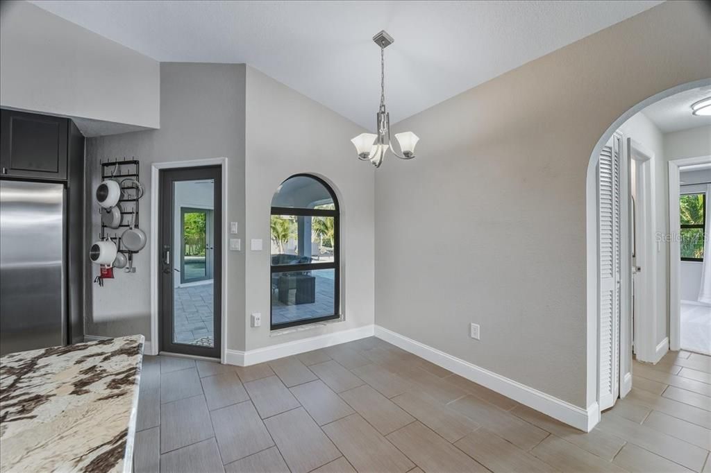 For Sale: $549,000 (3 beds, 2 baths, 2096 Square Feet)