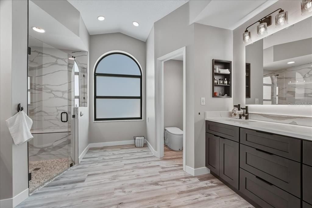 For Sale: $549,000 (3 beds, 2 baths, 2096 Square Feet)