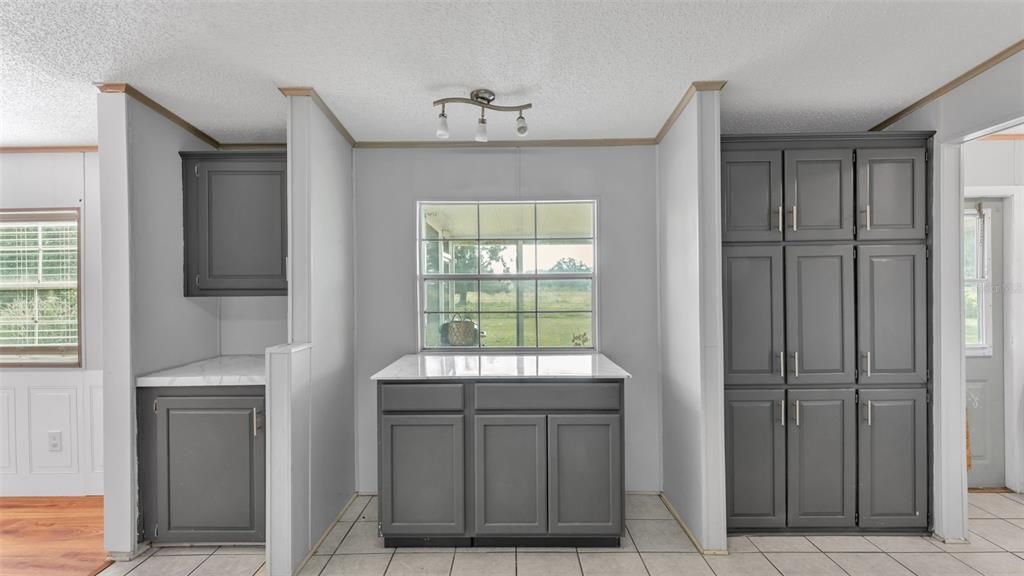 待售: $339,000 (3 贝兹, 2 浴室, 1352 平方英尺)