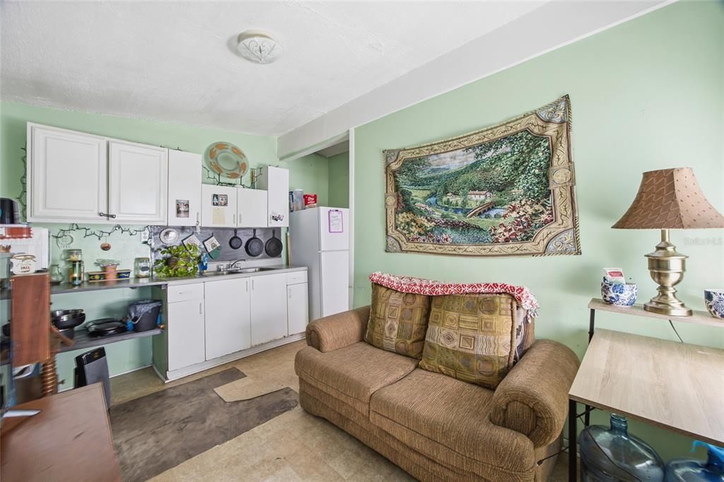 En Venta: $260,000 (2 camas, 1 baños, 988 Pies cuadrados)