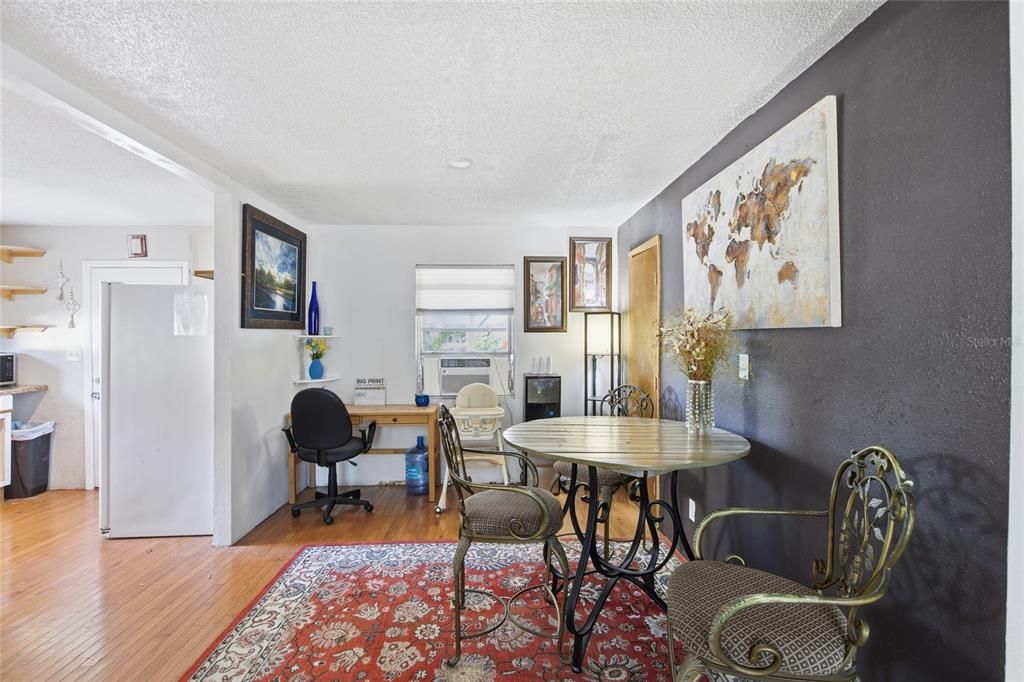 En Venta: $260,000 (2 camas, 1 baños, 988 Pies cuadrados)