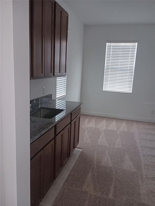 В аренду: $4,400 (7 спален, 5 ванн, 4700 Квадратных фут)