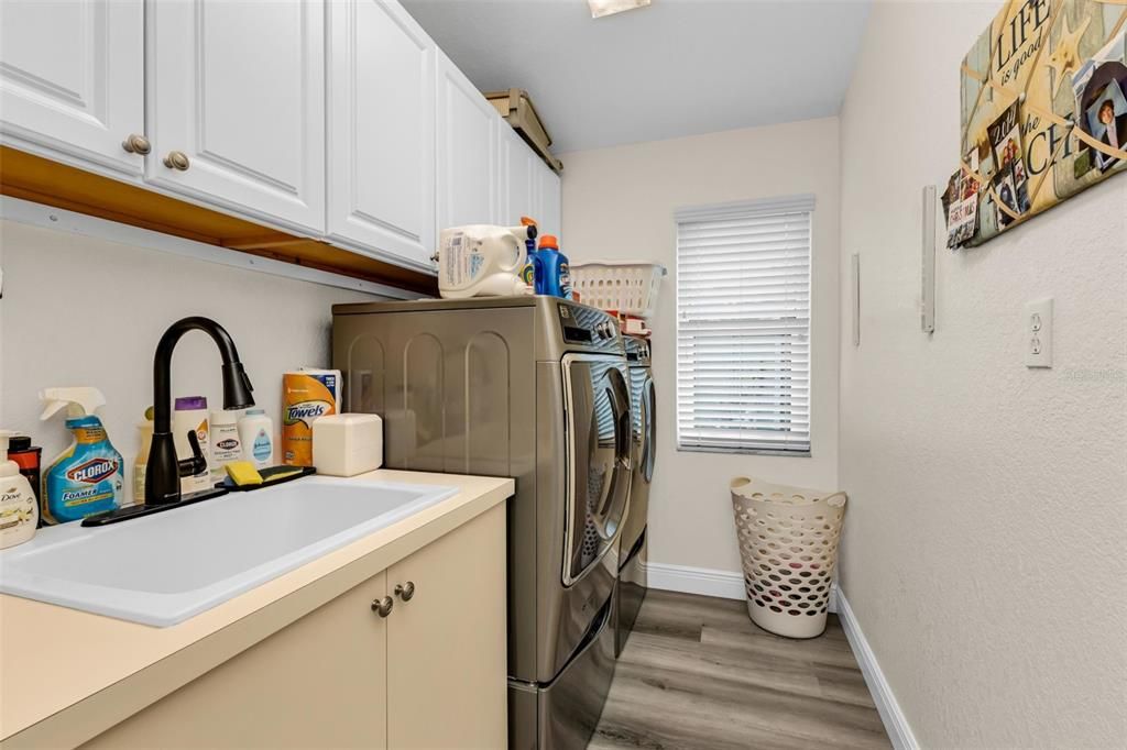 待售: $449,000 (3 贝兹, 2 浴室, 2246 平方英尺)