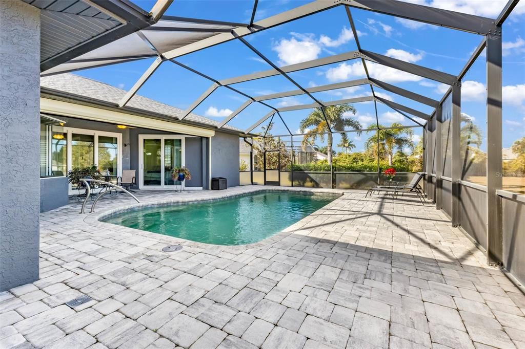 待售: $449,000 (3 贝兹, 2 浴室, 2246 平方英尺)