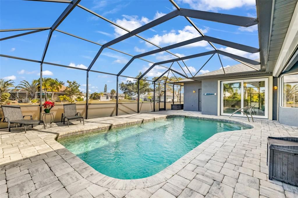 待售: $449,000 (3 贝兹, 2 浴室, 2246 平方英尺)