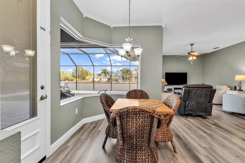 待售: $449,000 (3 贝兹, 2 浴室, 2246 平方英尺)