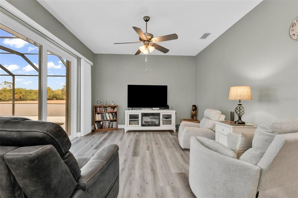 待售: $449,000 (3 贝兹, 2 浴室, 2246 平方英尺)