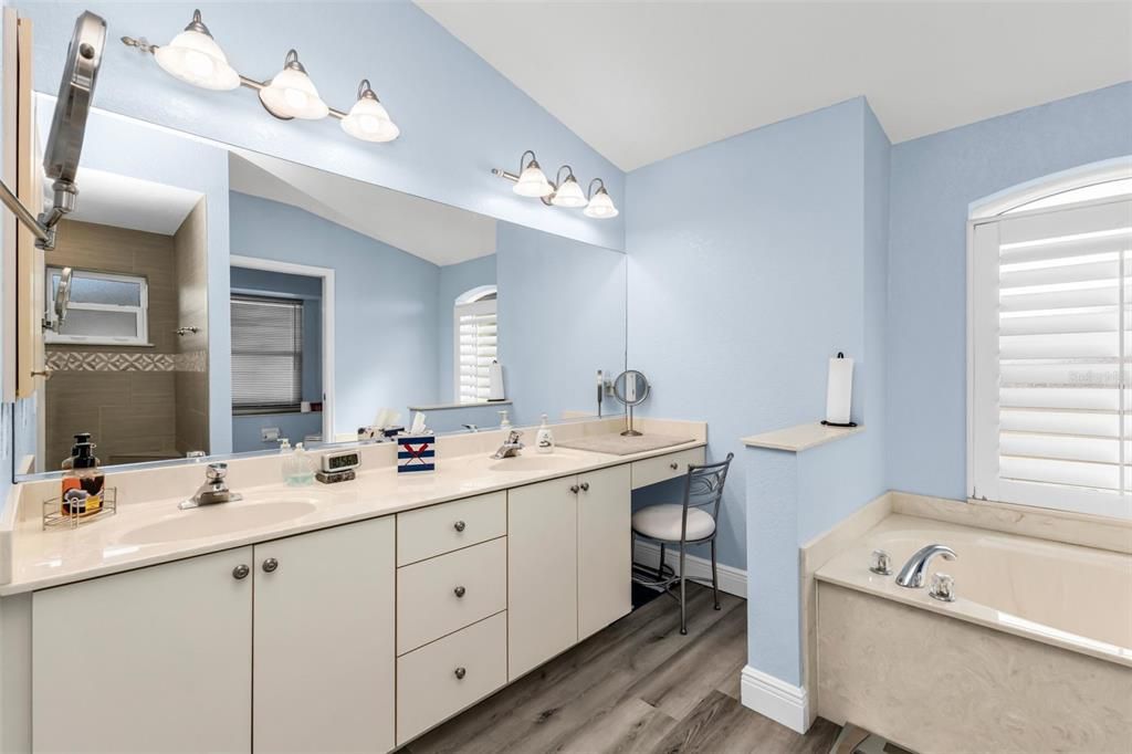 待售: $449,000 (3 贝兹, 2 浴室, 2246 平方英尺)