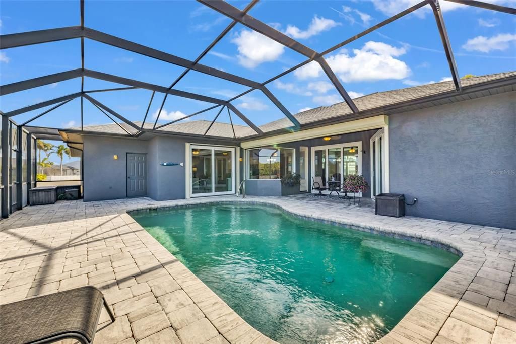 待售: $449,000 (3 贝兹, 2 浴室, 2246 平方英尺)