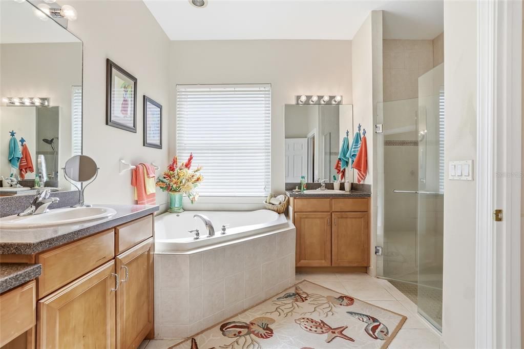 待售: $349,900 (3 贝兹, 2 浴室, 2152 平方英尺)