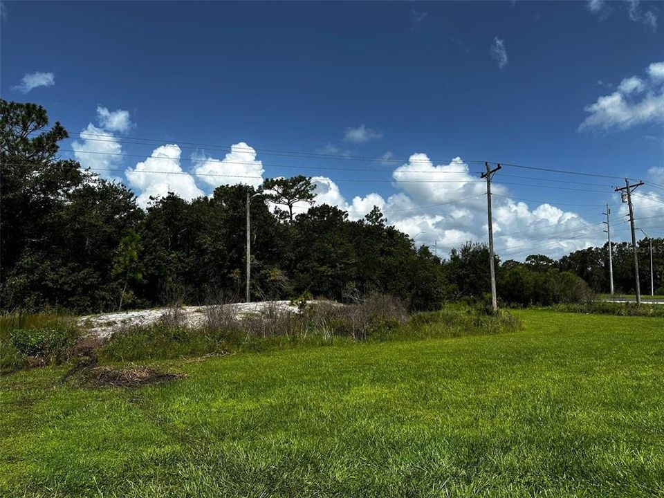 En Venta: $335,000 (5.05 acres)
