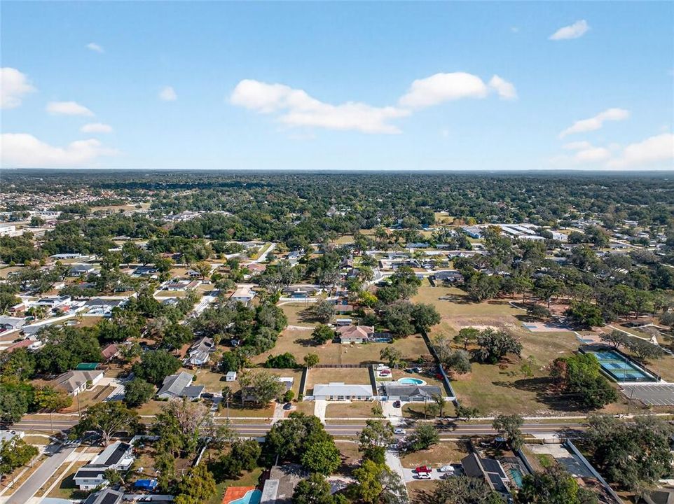 На продажу: $495,000 (4 спален, 2 ванн, 1930 Квадратных фут)