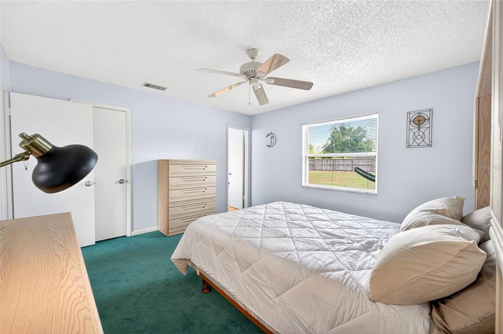 На продажу: $495,000 (4 спален, 2 ванн, 1930 Квадратных фут)