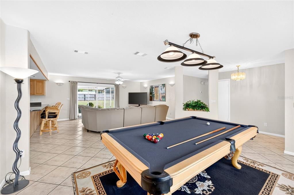 На продажу: $495,000 (4 спален, 2 ванн, 1930 Квадратных фут)