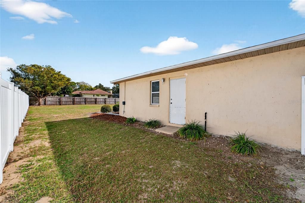 На продажу: $495,000 (4 спален, 2 ванн, 1930 Квадратных фут)