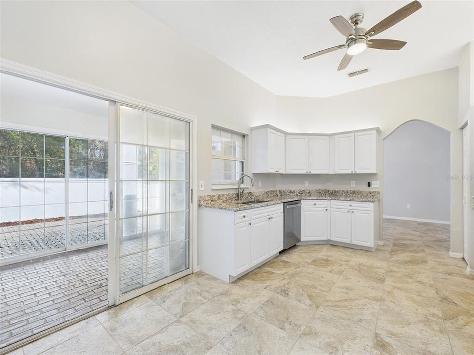 For Sale: $209,000 (2 beds, 2 baths, 1326 Square Feet)