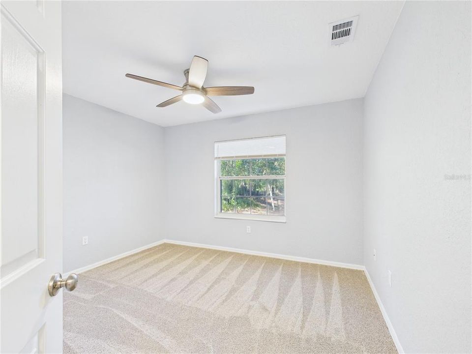 For Sale: $209,000 (2 beds, 2 baths, 1326 Square Feet)