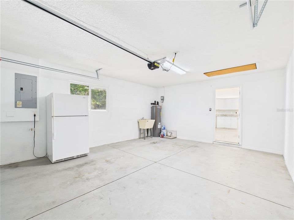 For Sale: $209,000 (2 beds, 2 baths, 1326 Square Feet)