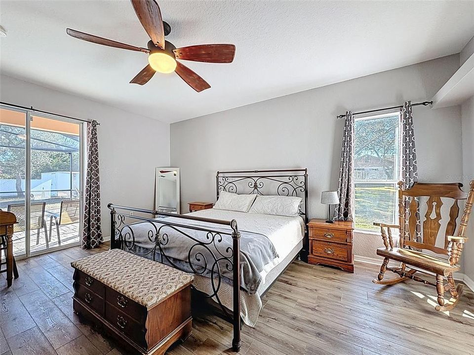 En Venta: $450,000 (3 camas, 2 baños, 2003 Pies cuadrados)