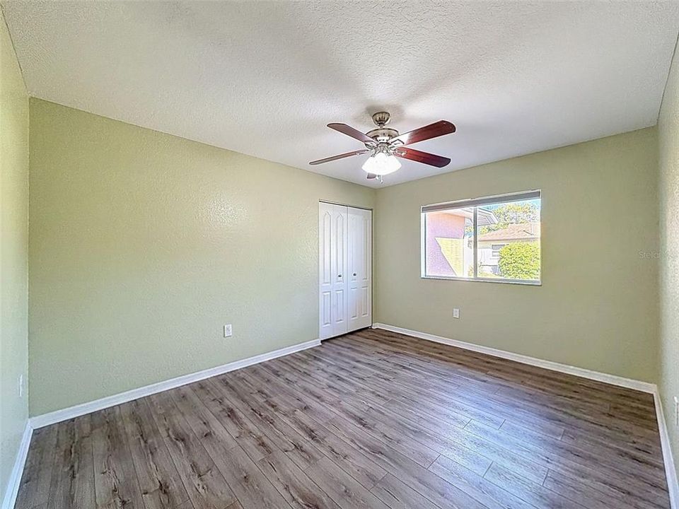 En Venta: $450,000 (3 camas, 2 baños, 2003 Pies cuadrados)