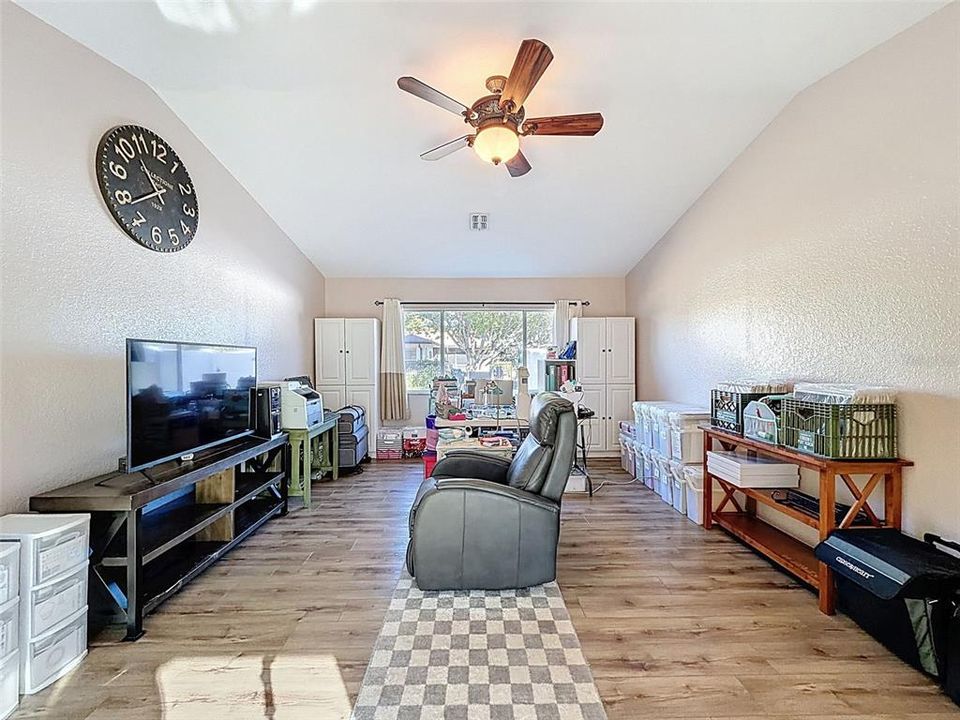 En Venta: $450,000 (3 camas, 2 baños, 2003 Pies cuadrados)