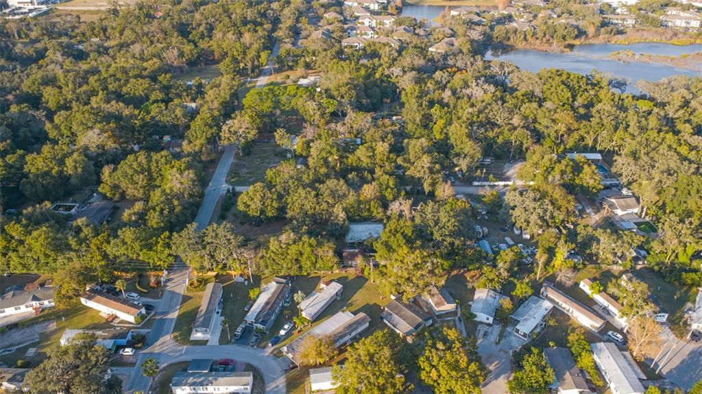 待售: $299,900 (1.48 acres)