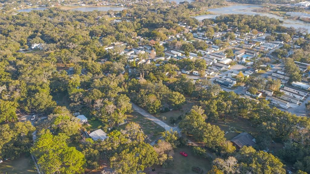 待售: $299,900 (1.48 acres)