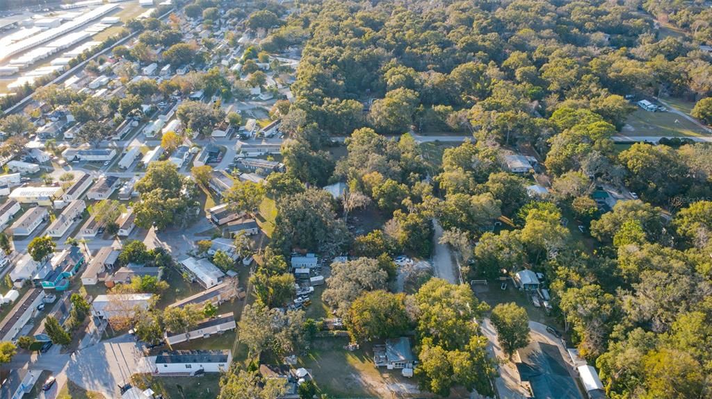 待售: $299,900 (1.48 acres)