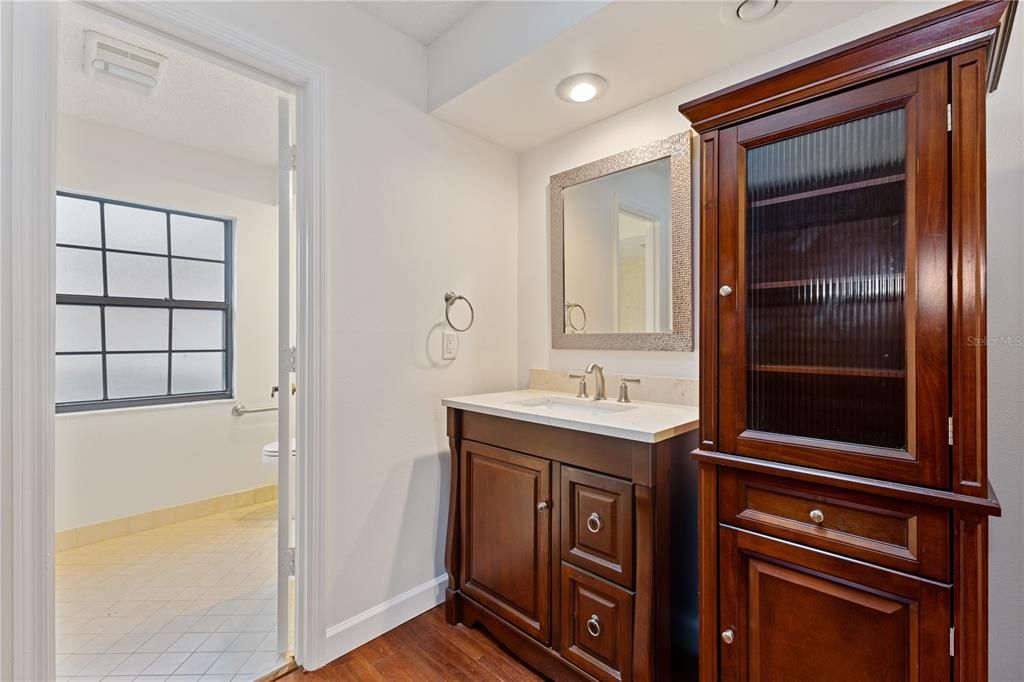 En Renta: $3,295 (3 camas, 2 baños, 1667 Pies cuadrados)