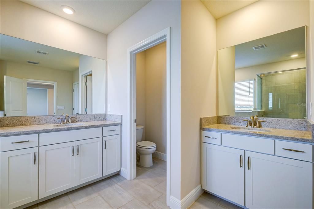 В аренду: $4,200 (4 спален, 3 ванн, 3313 Квадратных фут)