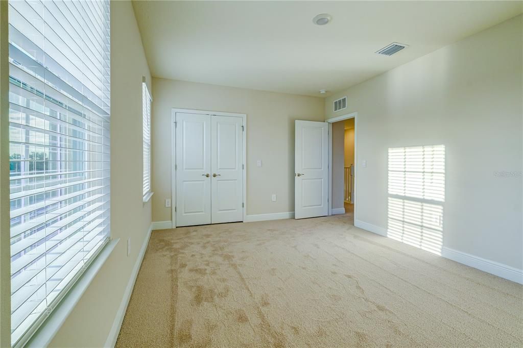 В аренду: $4,200 (4 спален, 3 ванн, 3313 Квадратных фут)