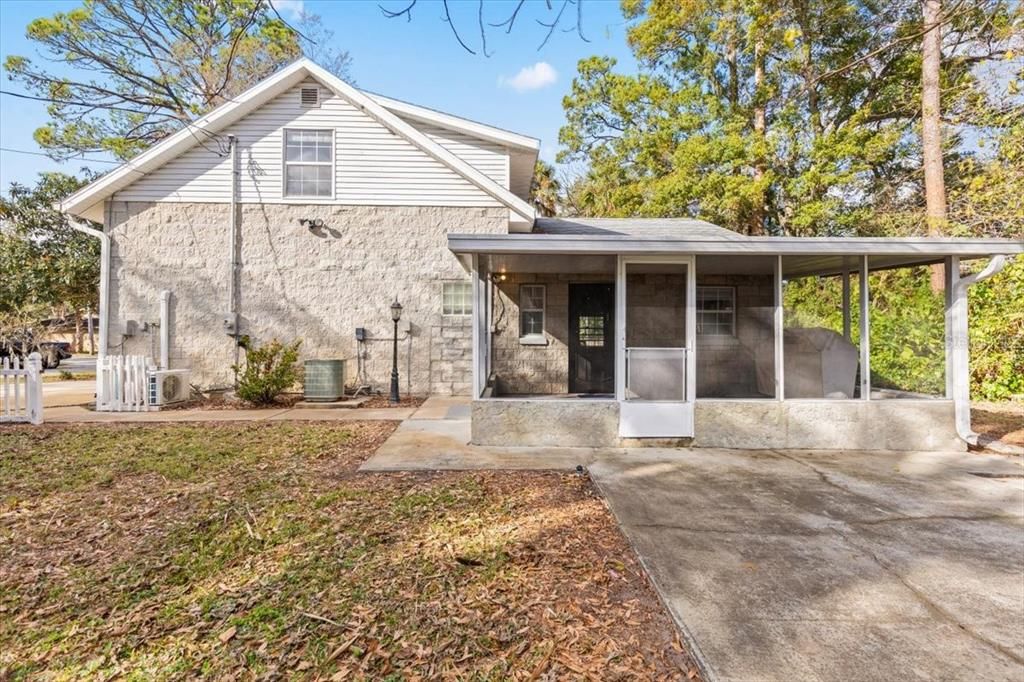 For Sale: $279,900 (3 beds, 2 baths, 1496 Square Feet)