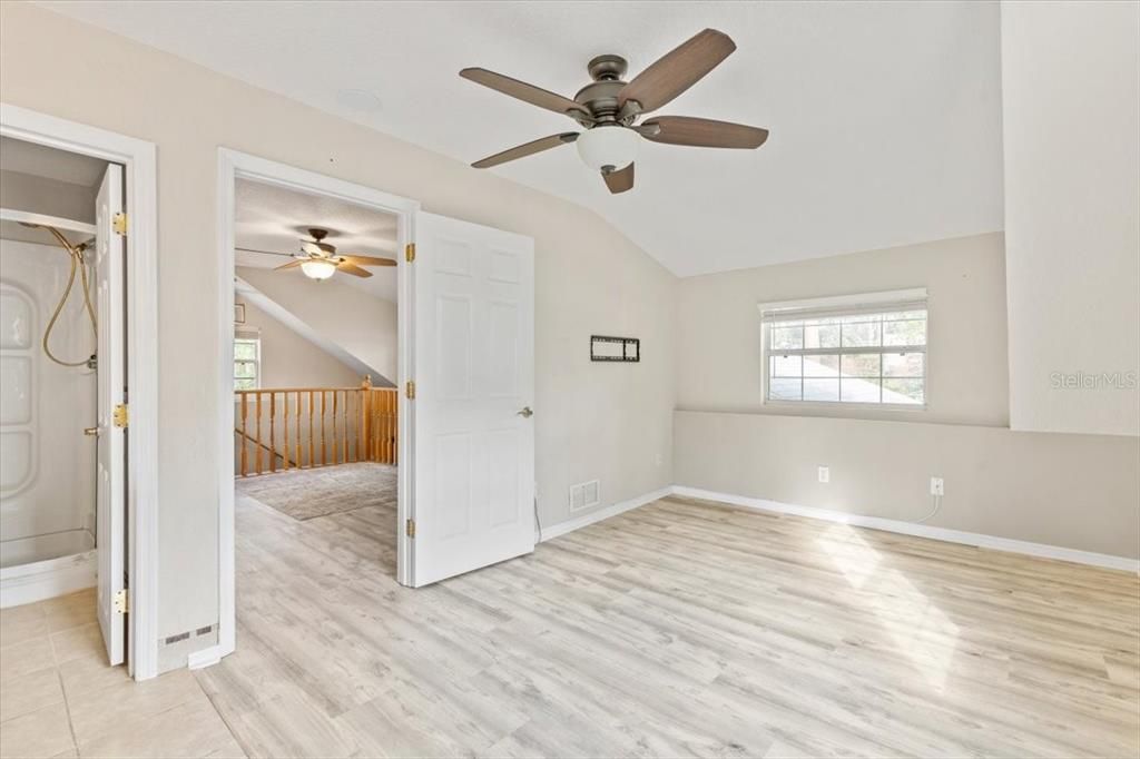 For Sale: $279,900 (3 beds, 2 baths, 1496 Square Feet)