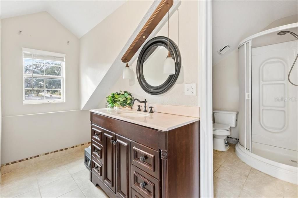 For Sale: $279,900 (3 beds, 2 baths, 1496 Square Feet)